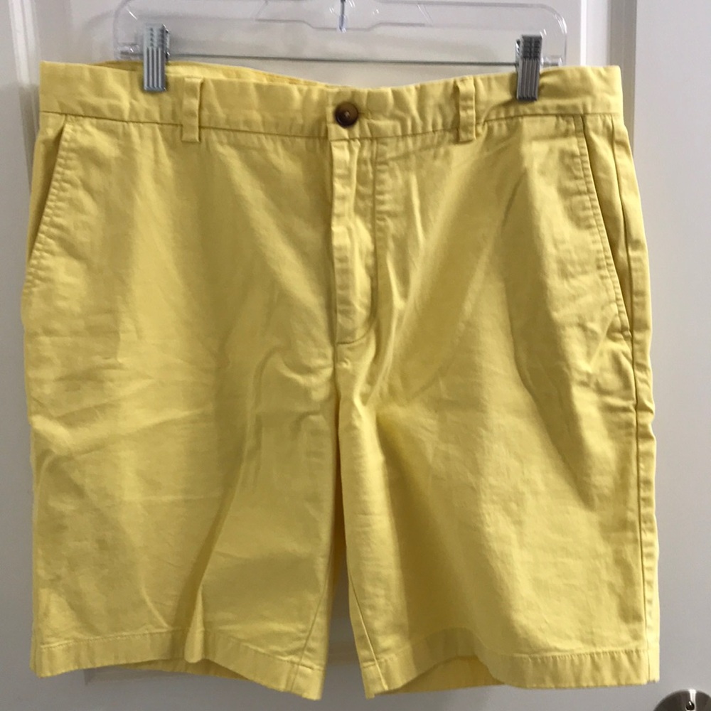 Mens Vineyard Vines Yellow Flat Front Shorts - Picture 2 of 5